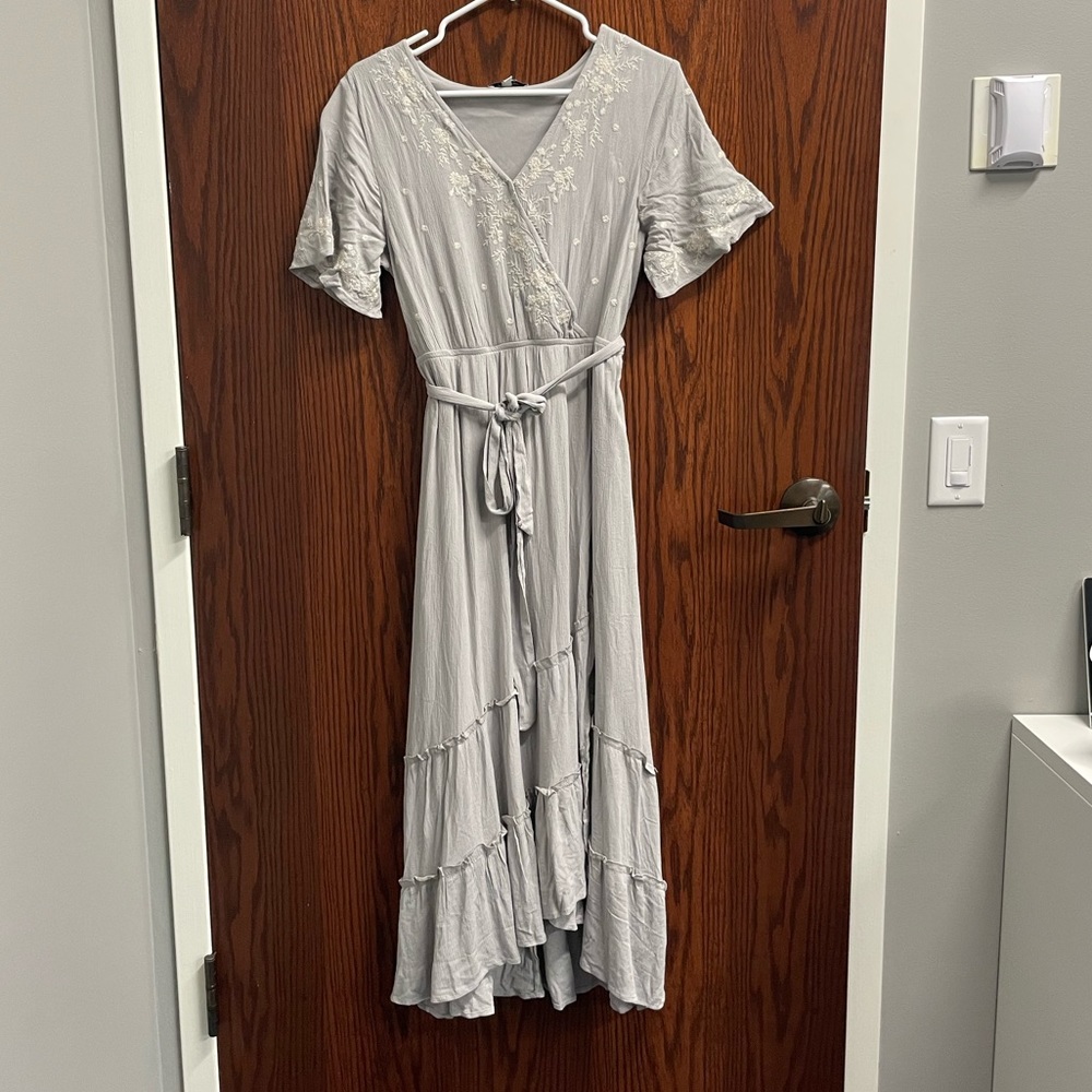 Polagram size large mist gray wrap v-neck